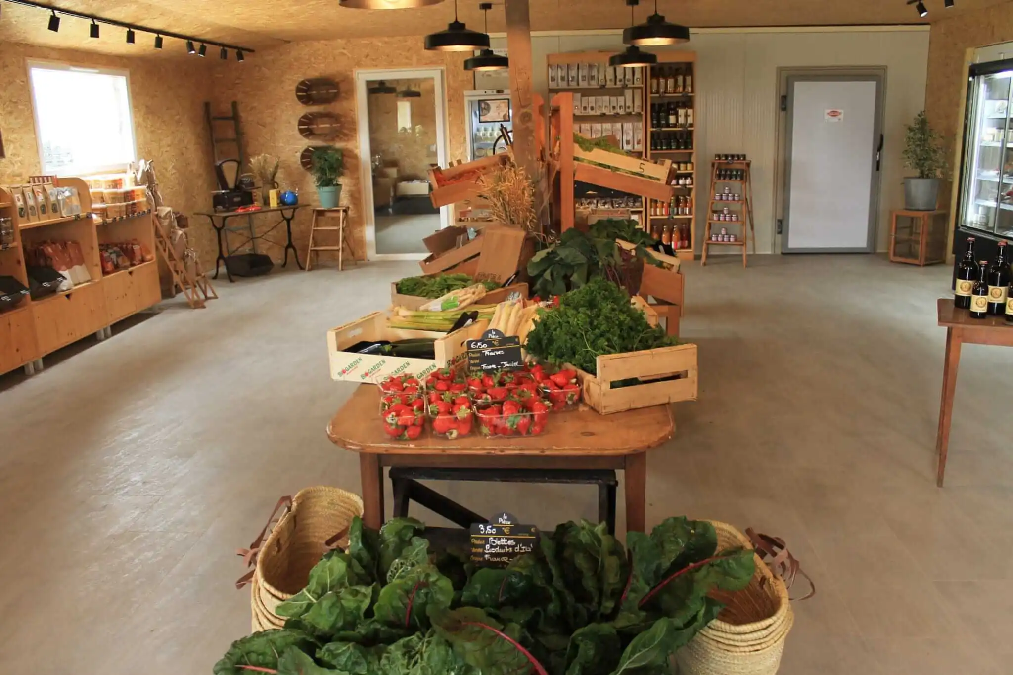 Un magasin à la ferme dans une ambiance authentique et industrielle